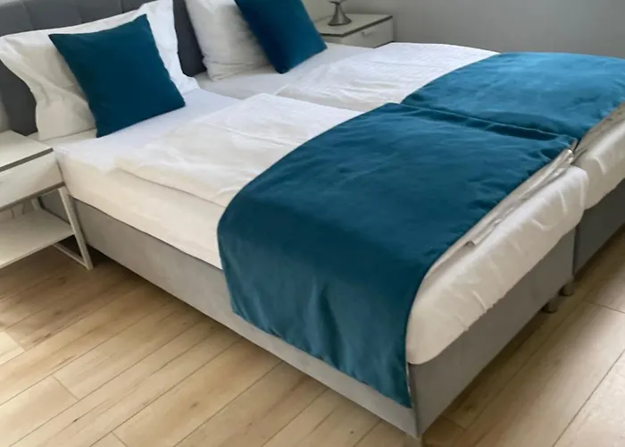 Apartamento Przystanek Komuny Paryskiej - 3 M 1 *