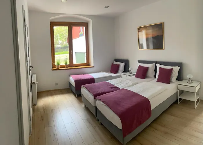 Przystanek Komuny Paryskiej - 3 M 1 Karpacz