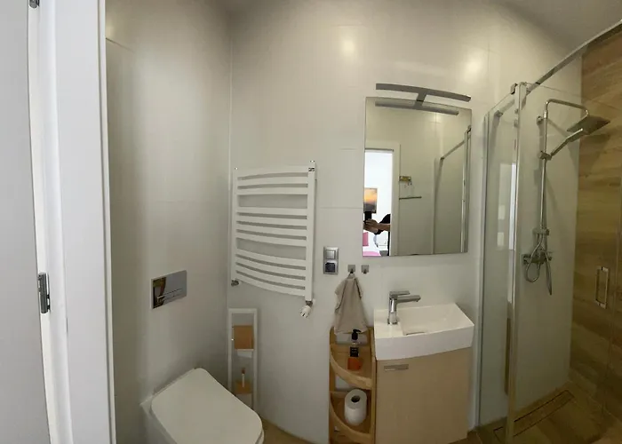 Przystanek Komuny Paryskiej - 3 M 1 Apartamento