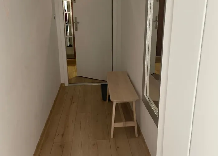 Apartamento Przystanek Komuny Paryskiej - 3 M 1 *