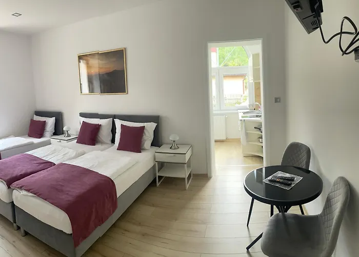 Apartamento Przystanek Komuny Paryskiej - 3 M 1 *