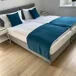 Appartement Przystanek Komuny Paryskiej - 3 M 1 *