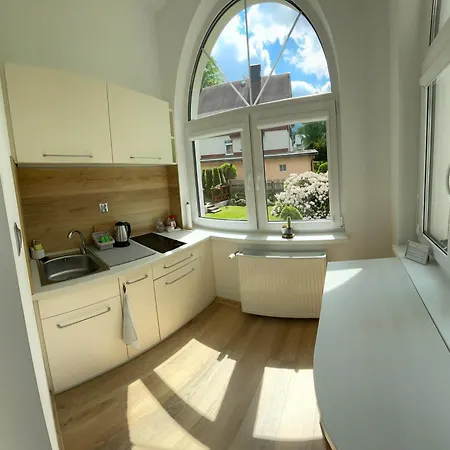 Appartement Przystanek Komuny Paryskiej - 3 M 1 *