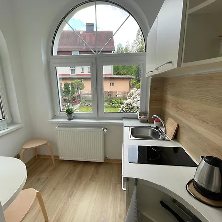 Przystanek Komuny Paryskiej - 3 M 1 *