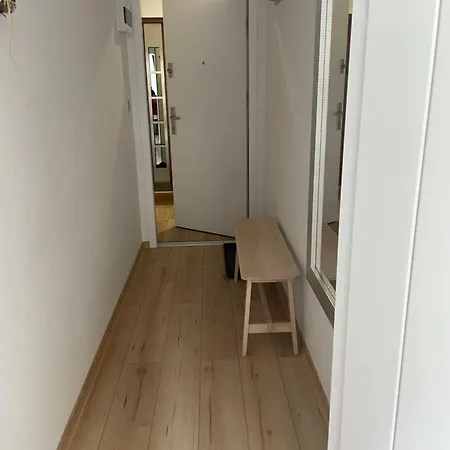 Apartment Przystanek Komuny Paryskiej - 3 M 1 *