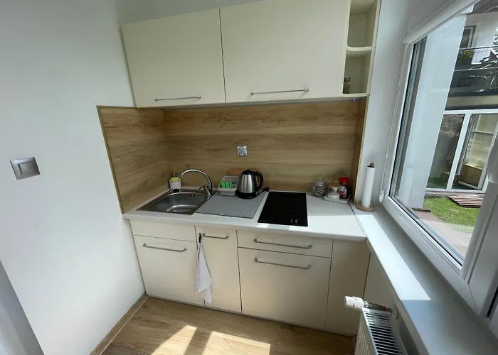 Przystanek Komuny Paryskiej - 3 M 1 * Karpacz